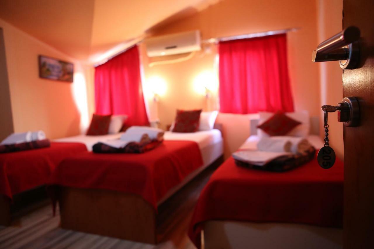 Hotel&Spamontenegro Rivijera Veles Buitenkant foto